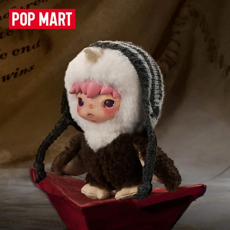 Model Kit Runner - ตุ๊กตาห้อยคอ POP MART Hirono Mist Walker