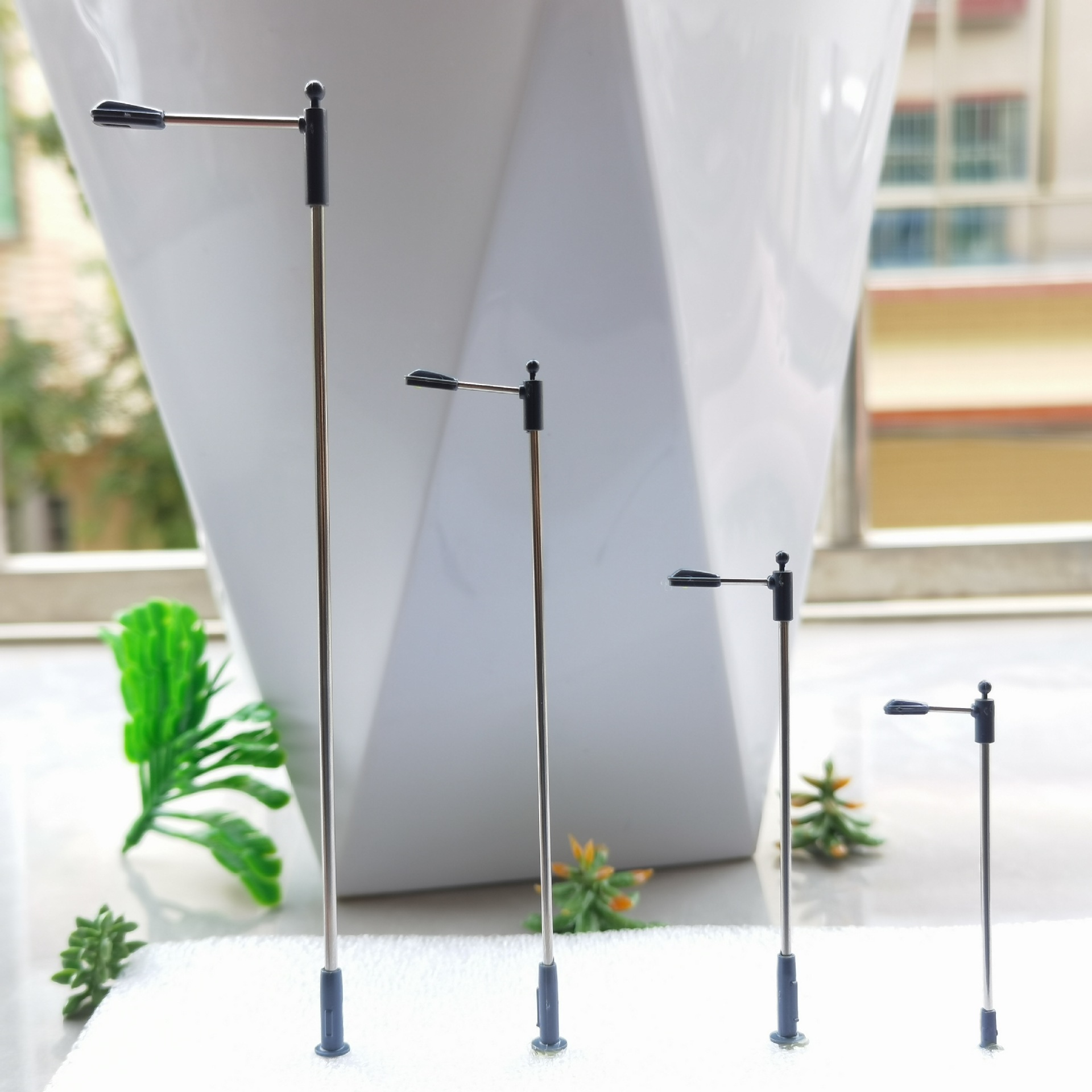 ไฟถนนจำลอง 10 ชิ้น 3V LED ขนาด - Model Kit Runner บทวิจารณ์และราคา