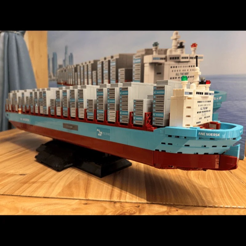 ชุดตัวต่อเรือคอนเทนเนอร์แบบสอง - Model Kit Ship บทวิจารณ์และราคา